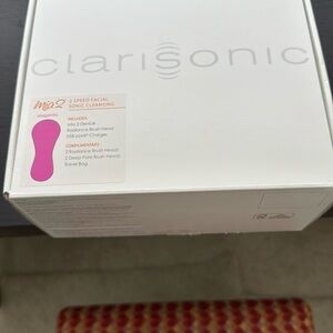 Clarisonic Skincare Tool White and Pink - New and unused - open box